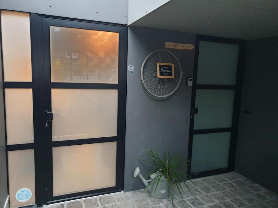 Le Heron Nantais Nantes Exterior photo